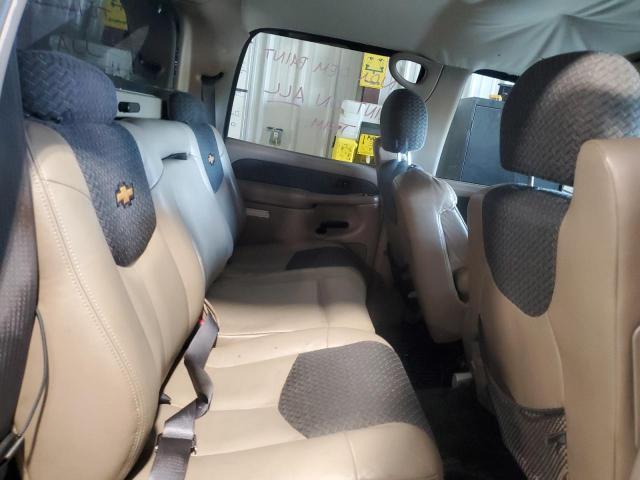 Photo 11 from auction – 2002 CHEVROLET AVALANCHE with VIN 3GNEC13T72G346657