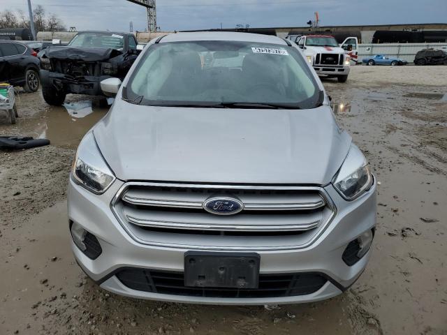 Photo 5 from auction – 2019 FORD ESCAPE SE with VIN 1FMCU0GD6KUC34354