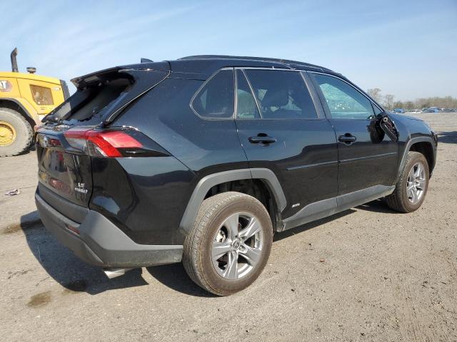 Photo 3 from auction – 2022 TOYOTA RAV4 LE with VIN 4T3LWRFV0NU065582