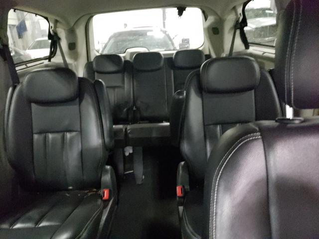Photo 10 from auction – 2010 CHRYSLER TOWN & COU with VIN 2A4RR8DX8AR454565