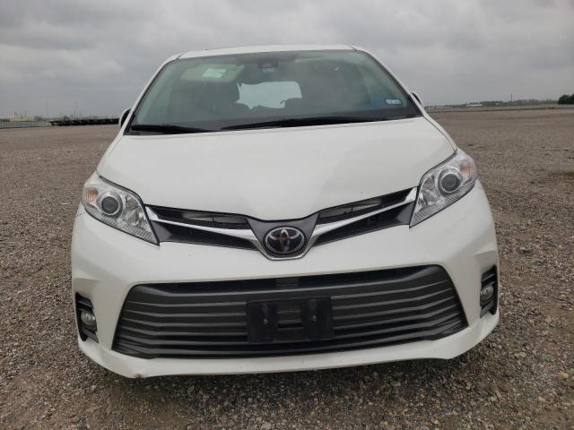 Photo 5 from auction – 2018 TOYOTA SIENNA XLE with VIN 5TDYZ3DC8JS964360