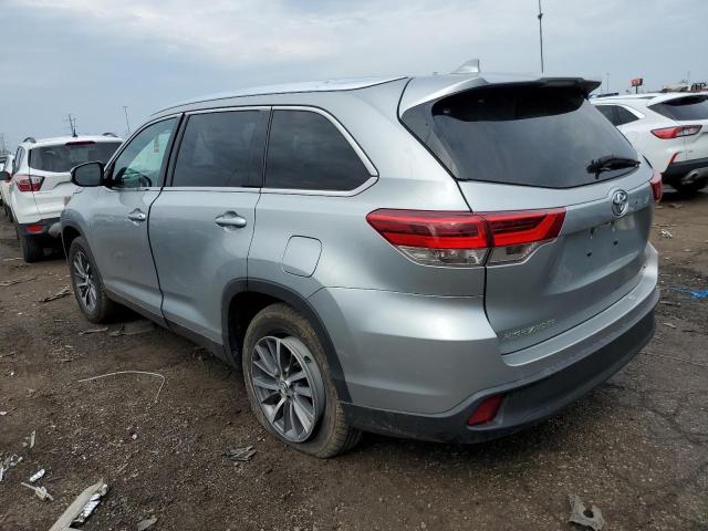 Photo 2 from auction – 2019 TOYOTA HIGHLANDER with VIN 5TDKZRFH0KS560259