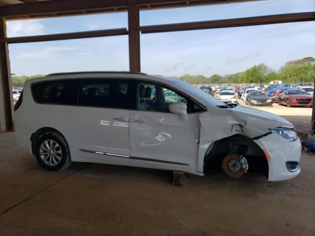 Photo 4 from auction – 2019 CHRYSLER PACIFICA T with VIN 2C4RC1BG5KR613352
