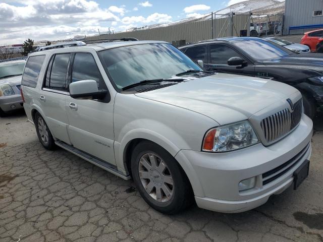Photo 4 from auction – 2005 LINCOLN NAVIGATOR with VIN 5LMFU27585LJ07940