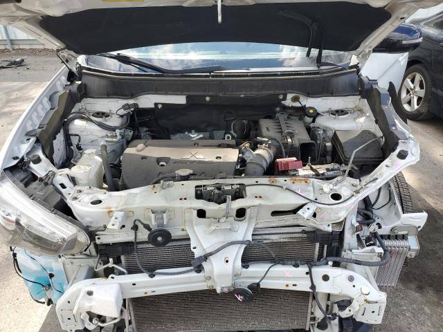 Photo 11 from auction – 2017 MITSUBISHI OUTLANDER with VIN JA4AR3AU1HZ068354