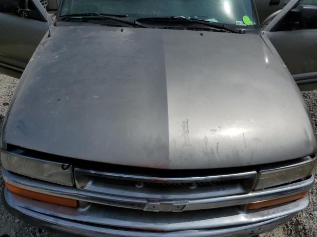 Photo 11 from auction – 1999 CHEVROLET BLAZER with VIN 1GNDT13W8X2128345