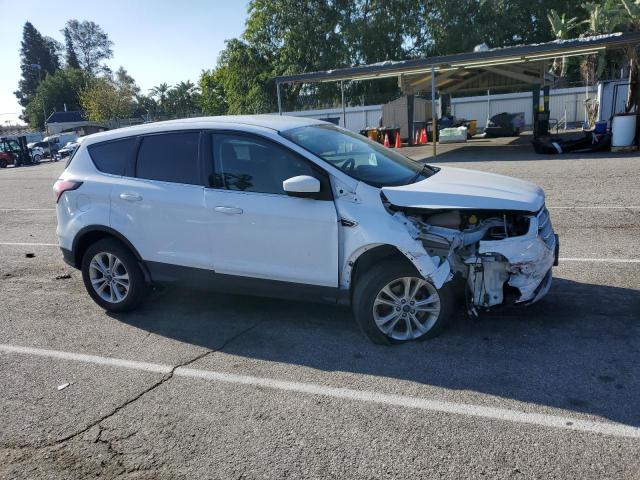 Zdjęcie 4 z aukcji – 2017 FORD ESCAPE SE z VIN 1FMCU0GD2HUD54306
