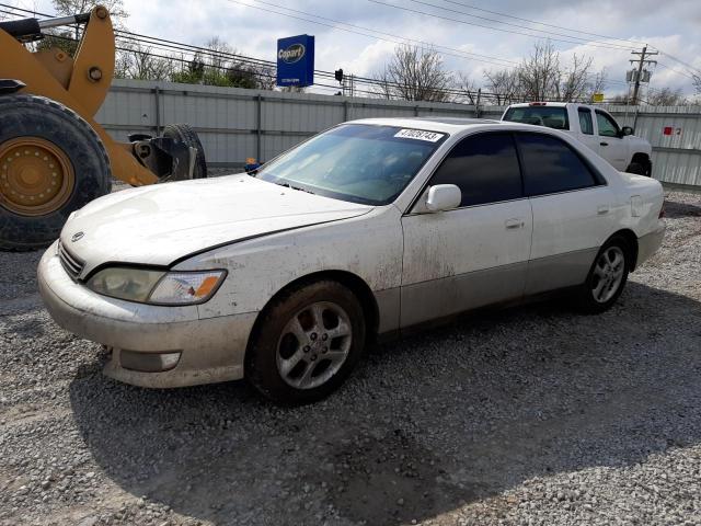 LEXUS ES 300 2000 with VIN JT8BF28G4Y5102418 - Photo from auction