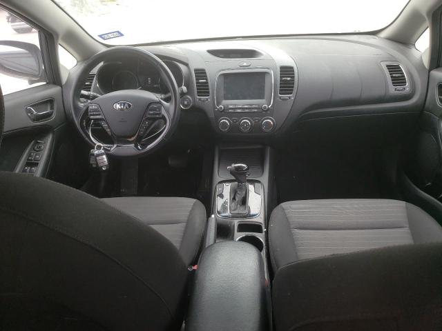 Photo 8 from auction – 2017 KIA FORTE LX with VIN 3KPFL4A70HE054857