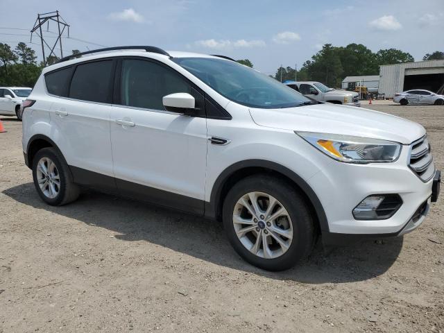 Photo 4 from auction – 2018 FORD ESCAPE SE with VIN 1FMCU9GD9JUA43546