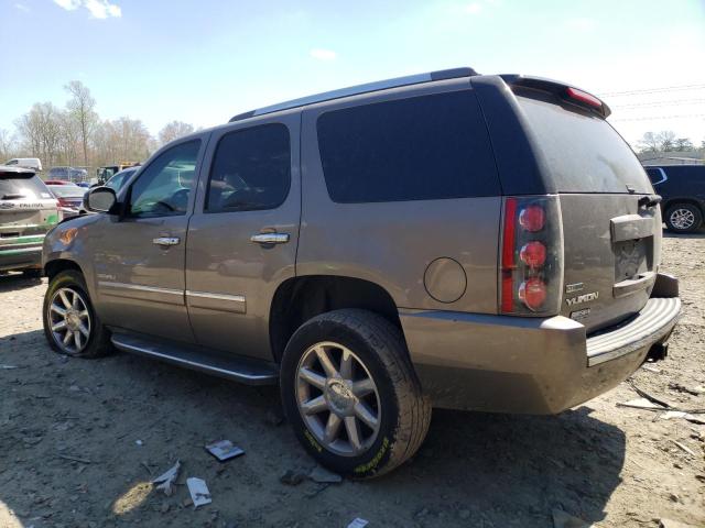 Фото 2 с аукциона – 2011 GMC YUKON DENA с VIN 1GKS2EEF4BR240796