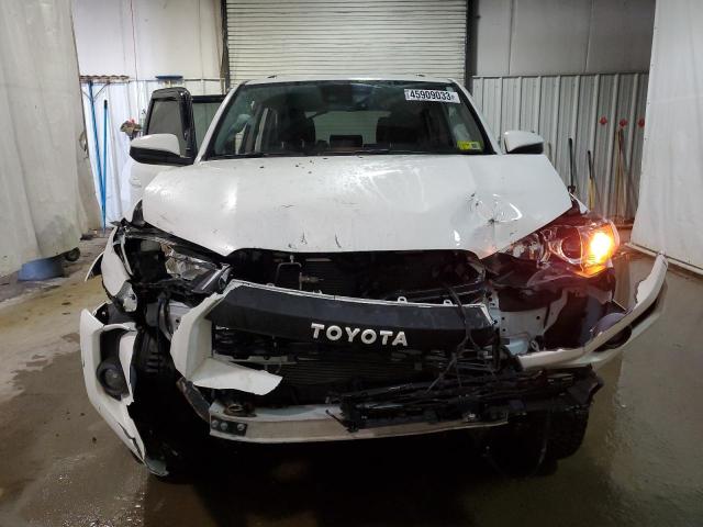 Photo 5 from auction – 2021 TOYOTA 4RUNNER SR with VIN JTEBU5JR3M5838468
