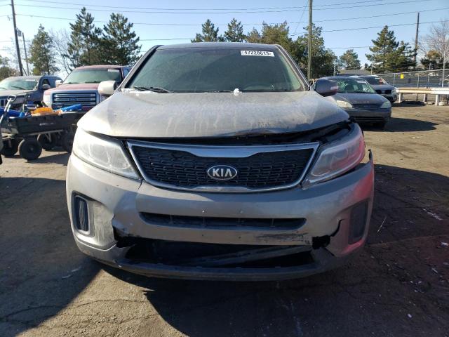 Photo 5 from auction – 2015 KIA SORENTO LX with VIN 5XYKTCA6XFG643169