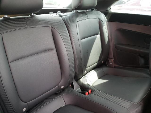 Photo 10 from auction – 2018 VOLKSWAGEN BEETLE SE with VIN 3VWJD7AT4JM723601