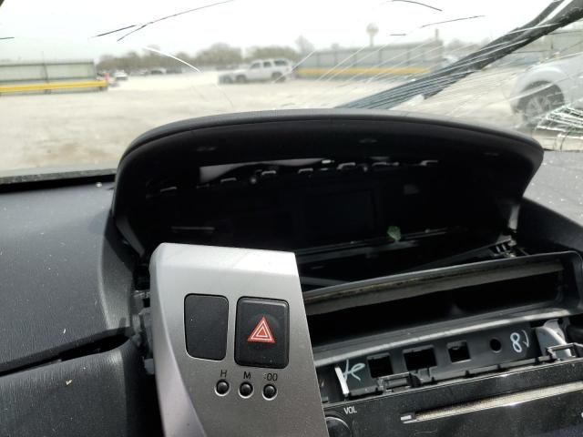Photo 9 from auction – 2017 TOYOTA PRIUS V with VIN JTDZN3EU2HJ067632