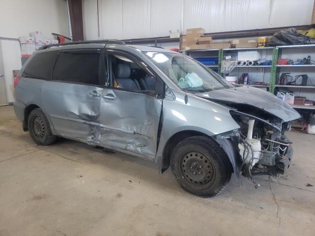 Photo 4 from auction – 2010 TOYOTA SIENNA CE with VIN 5TDKK4CC1AS293485