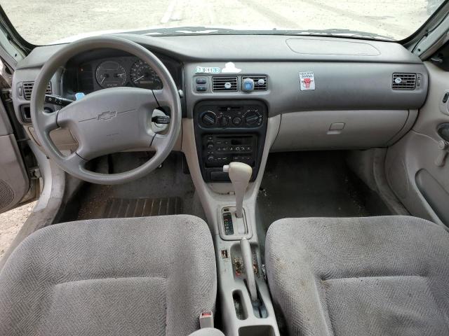 Photo 8 from auction – 2000 CHEVROLET PRIZM with VIN 1Y1SK5282YZ431462