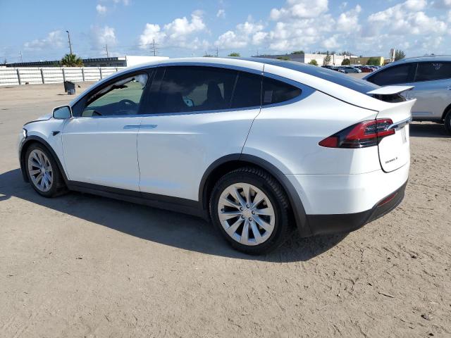 Photo 2 from auction – 2018 TESLA MODEL X with VIN 5YJXCBE29JF122192