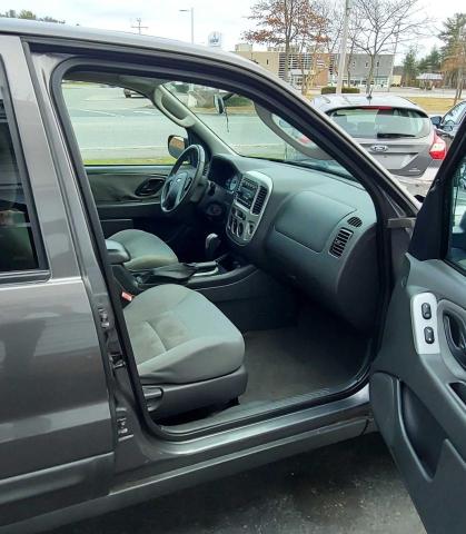 Photo 5 from auction – 2005 FORD ESCAPE XLT with VIN 1FMCU93125KD16033