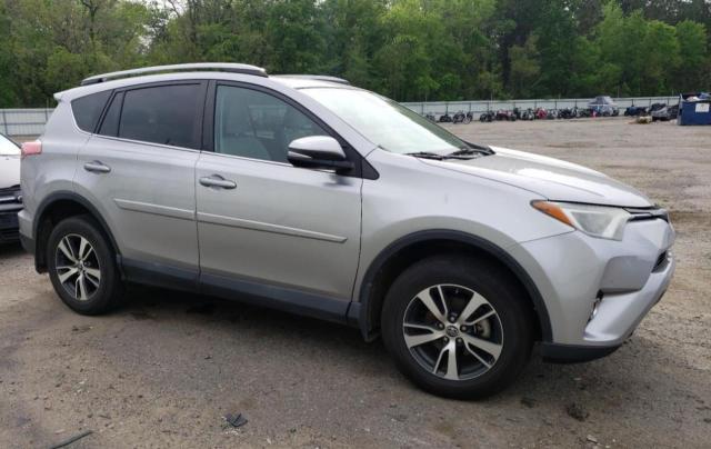 Photo 4 from auction – 2017 TOYOTA RAV4 XLE with VIN 2T3WFREV5HW348952