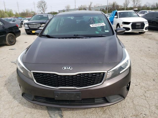 Photo 5 from auction – 2017 KIA FORTE LX with VIN 3KPFK4A76HE048001