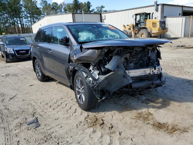 Photo 4 from auction – 2017 TOYOTA HIGHLANDER with VIN 5TDJZRFH4HS467569