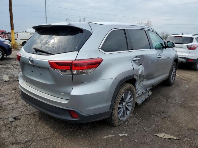 Photo 3 from auction – 2019 TOYOTA HIGHLANDER with VIN 5TDKZRFH0KS560259