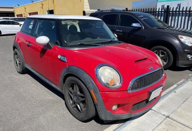 MINI COOPER S 2010 with VIN WMWMF7C59ATZ68918 - Photo from auction