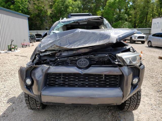 Photo 5 from auction – 2017 TOYOTA 4RUNNER SR with VIN JTEZU5JRXH5161388
