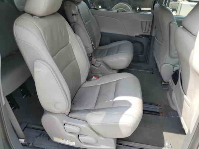 Photo 11 from auction – 2015 TOYOTA SIENNA XLE with VIN 5TDYK3DC4FS677240