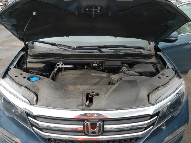 Photo 11 from auction – 2018 HONDA PILOT TOUR with VIN 5FNYF6H93JB041815