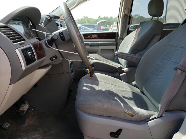 Photo 7 from auction – 2010 CHRYSLER TOWN & COU with VIN 2A4RR5D13AR230209