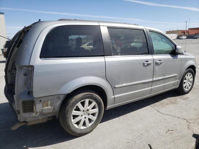 Photo 3 from auction – 2016 CHRYSLER TOWN & COU with VIN 2C4RC1BG5GR186990