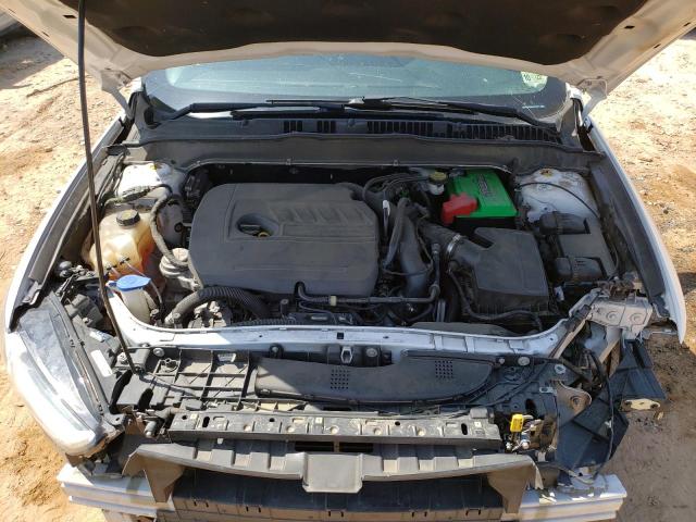 Photo 11 from auction – 2016 FORD FUSION SE with VIN 3FA6P0HD6GR108684
