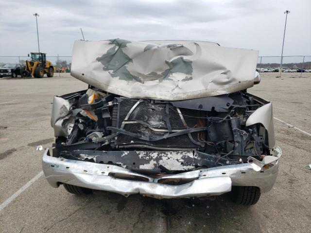 Photo 5 from auction – 2000 CHEVROLET SILVERADO with VIN 2GCEC19T3Y1102229