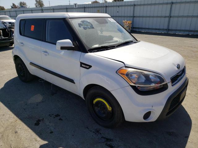 Photo 4 from auction – 2013 KIA SOUL with VIN KNDJT2A51D7774949