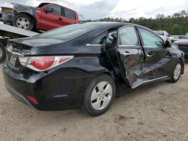 Photo 3 from auction – 2011 HYUNDAI SONATA HYB with VIN KMHEC4A42BA003772
