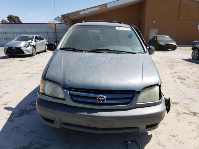 Photo 5 from auction – 2002 TOYOTA SIENNA CE with VIN 4T3ZF19C02U464817