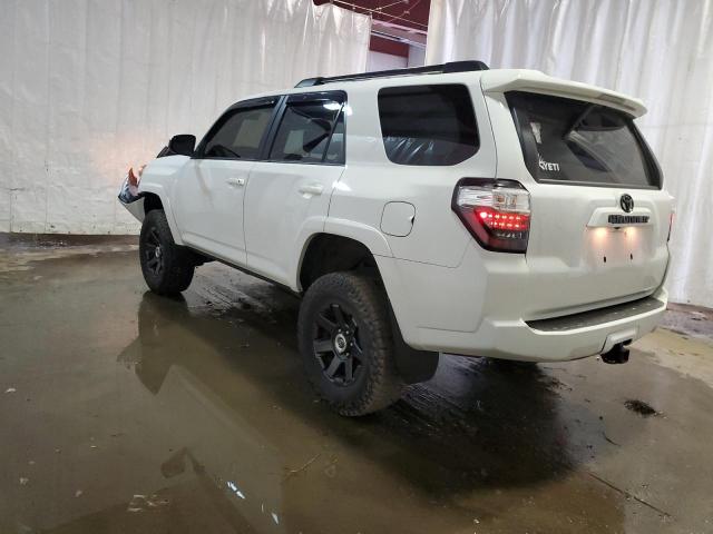 Photo 2 from auction – 2021 TOYOTA 4RUNNER SR with VIN JTEBU5JR3M5838468