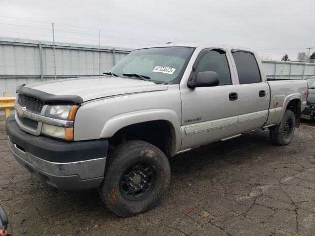 CHEVROLET SILVERADO 2004 with VIN 1GCHK23UX4F175074 - Photo from auction