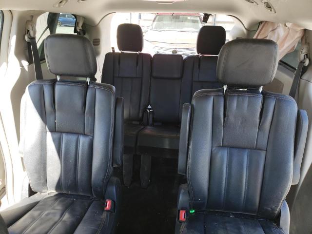 Photo 10 from auction – 2016 CHRYSLER TOWN & COU with VIN 2C4RC1BG5GR186990