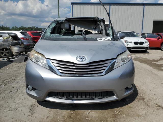 Photo 5 from auction – 2017 TOYOTA SIENNA XLE with VIN 5TDYZ3DC0HS887431