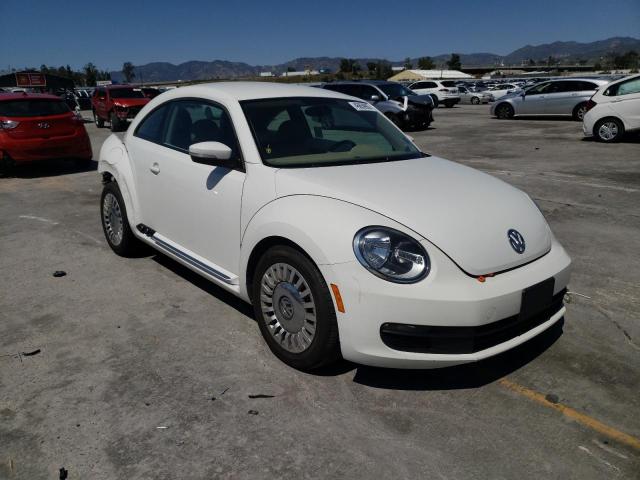 Photo 4 from auction – 2014 VOLKSWAGEN BEETLE with VIN 3VWJP7AT5EM628137
