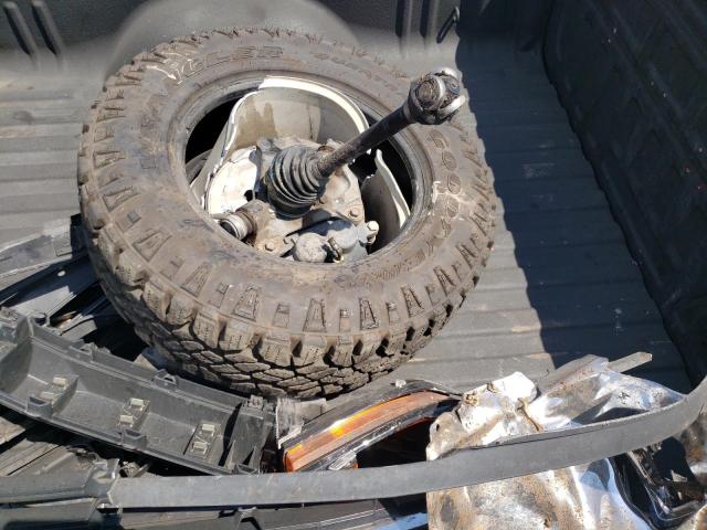 Photo 12 from auction – 2018 CHEVROLET SILVERADO with VIN 3GCUKREC8JG527803