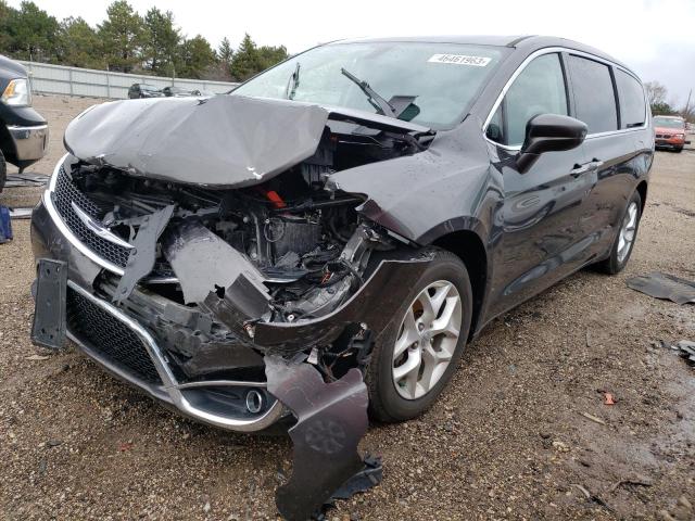 CHRYSLER PACIFICA T 2018 with VIN 2C4RC1FG2JR104330 - Photo from auction