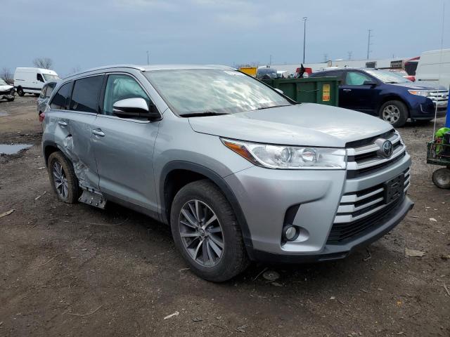 Photo 4 from auction – 2019 TOYOTA HIGHLANDER with VIN 5TDKZRFH0KS560259