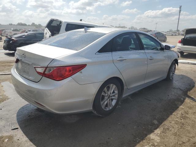 Photo 3 from auction – 2013 HYUNDAI SONATA GLS with VIN 5NPEB4AC5DH749983