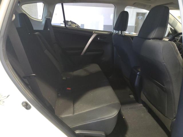 Photo 11 from auction – 2016 TOYOTA RAV4 XLE with VIN JTMWFREV3GJ072140