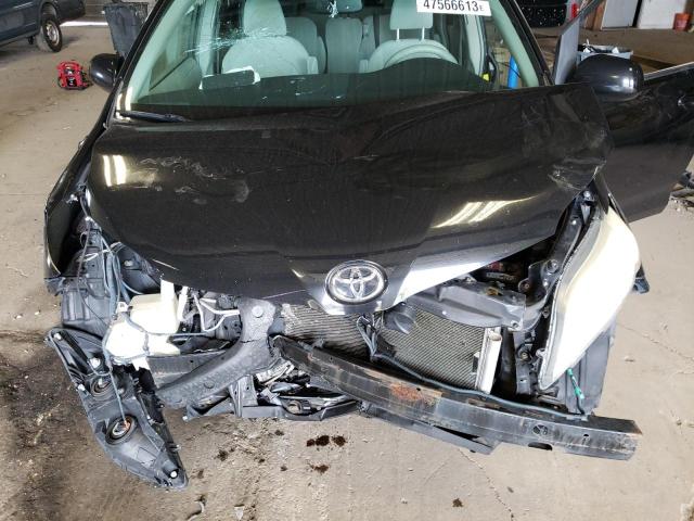 Photo 12 from auction – 2011 TOYOTA SIENNA LE with VIN 5TDKK3DC1BS116123