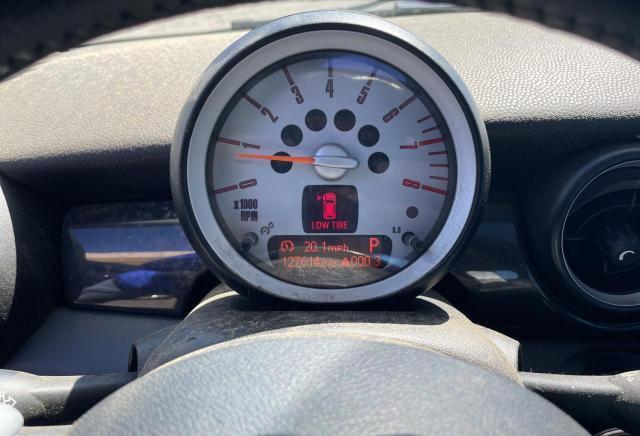 Photo 8 from auction – 2010 MINI COOPER S with VIN WMWMF7C59ATZ68918